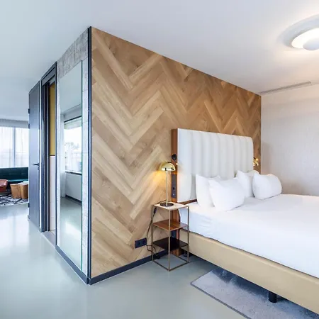 Fletcher Boutique Slaak-rotterdam Отель 4*